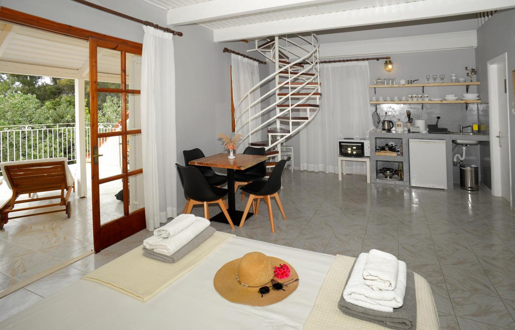 Albouro Seafront Apartments Katelios Exterior photo